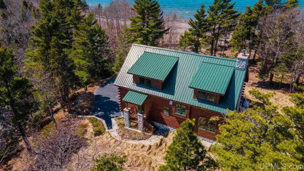 The Nest - Keweenaw Peninsula Airbnb